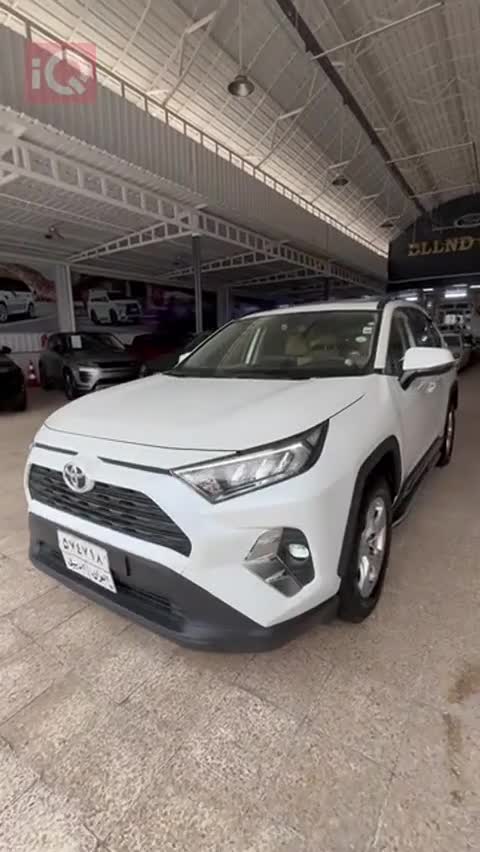 Car Video Thumbnail